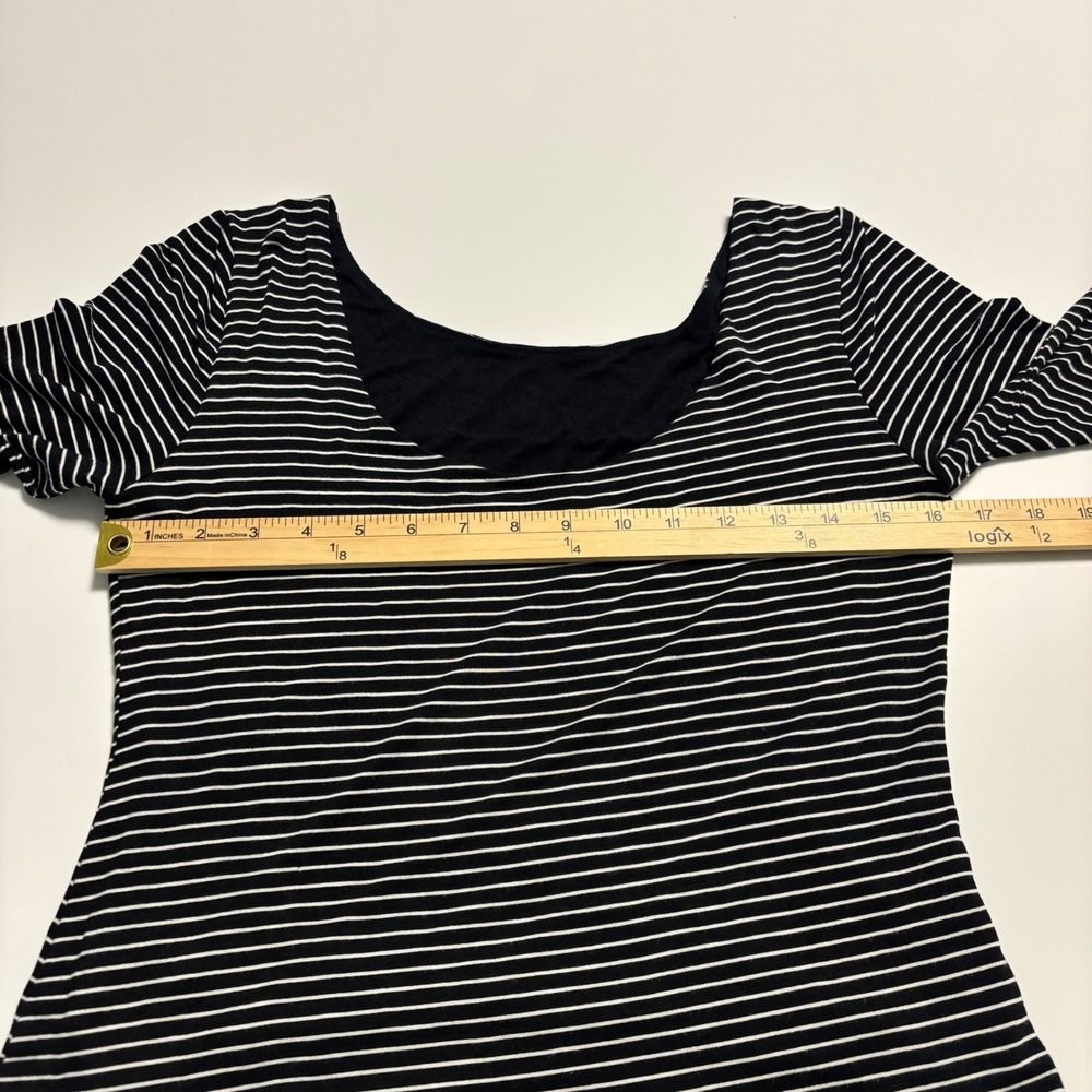 Carly Jean Los Angeles Harper Striped Scoop Neck Long Sleeve Top Black White XS - Picture 6 of 7